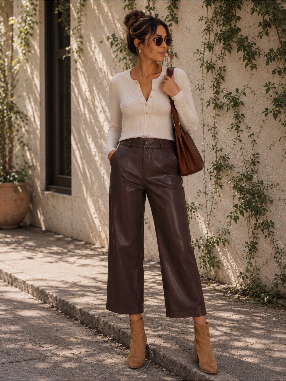 NWT PAIGE Women's Nellie Trousers Chicory Coffee Luxe Coating 24